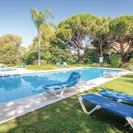 Beautiful Apartment In Marbella-Cabopino With 2 Bedrooms, Wifi And Outdoor Swimming Pool Exterior foto